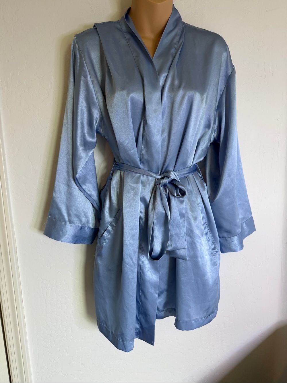 Victoria’s Secret Satin Kimono Robe with Belt - Women Intimates & Sleepwear OS